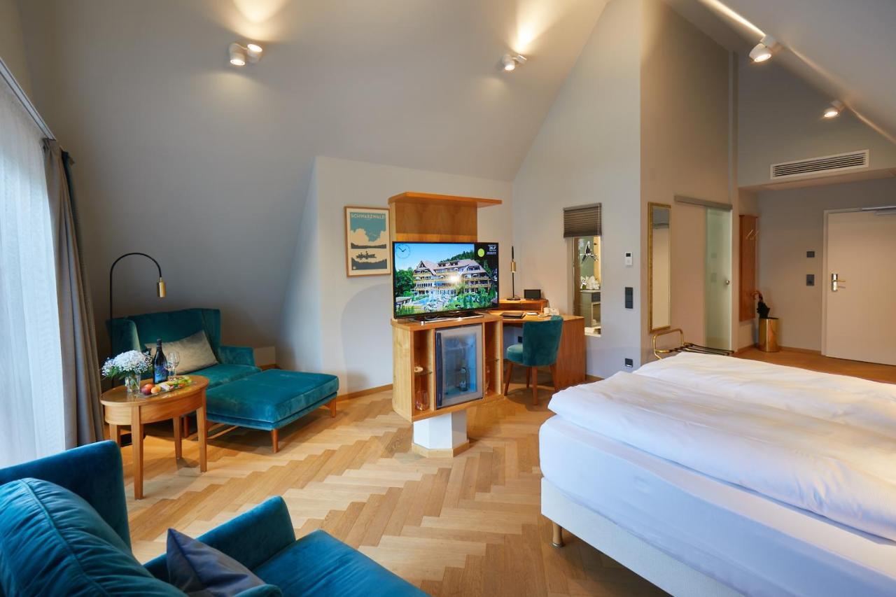 Erfurths Bergfried Ferien & Wellnesshotel Hinterzarten Exterior photo