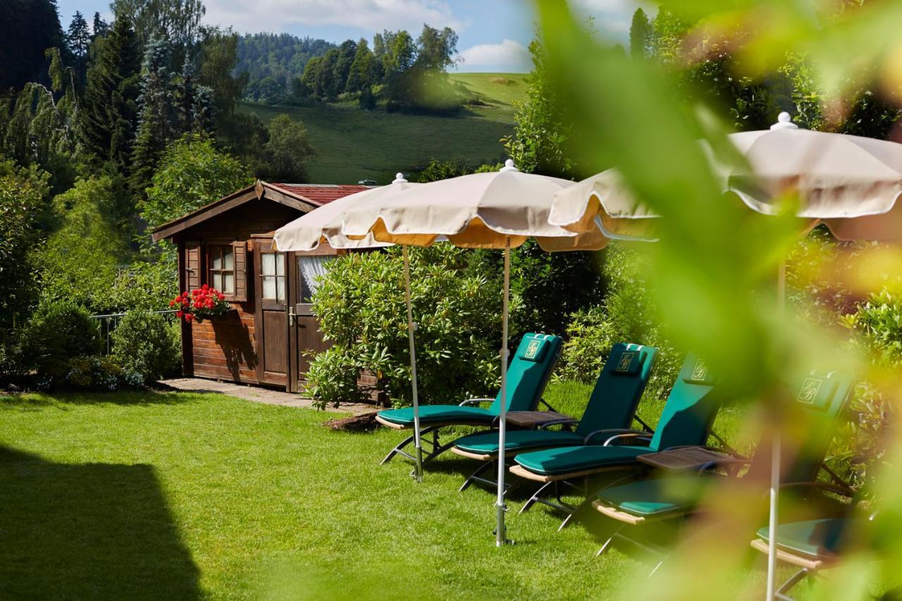 Erfurths Bergfried Ferien & Wellnesshotel Hinterzarten Exterior photo